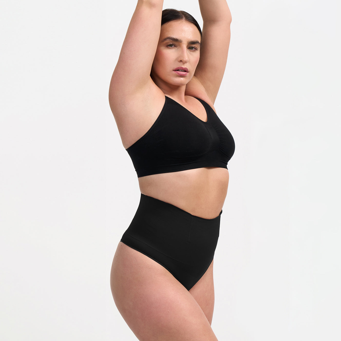 Shaping thong with high waist