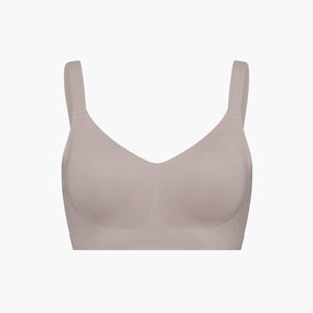 Seamless compact push-up bra